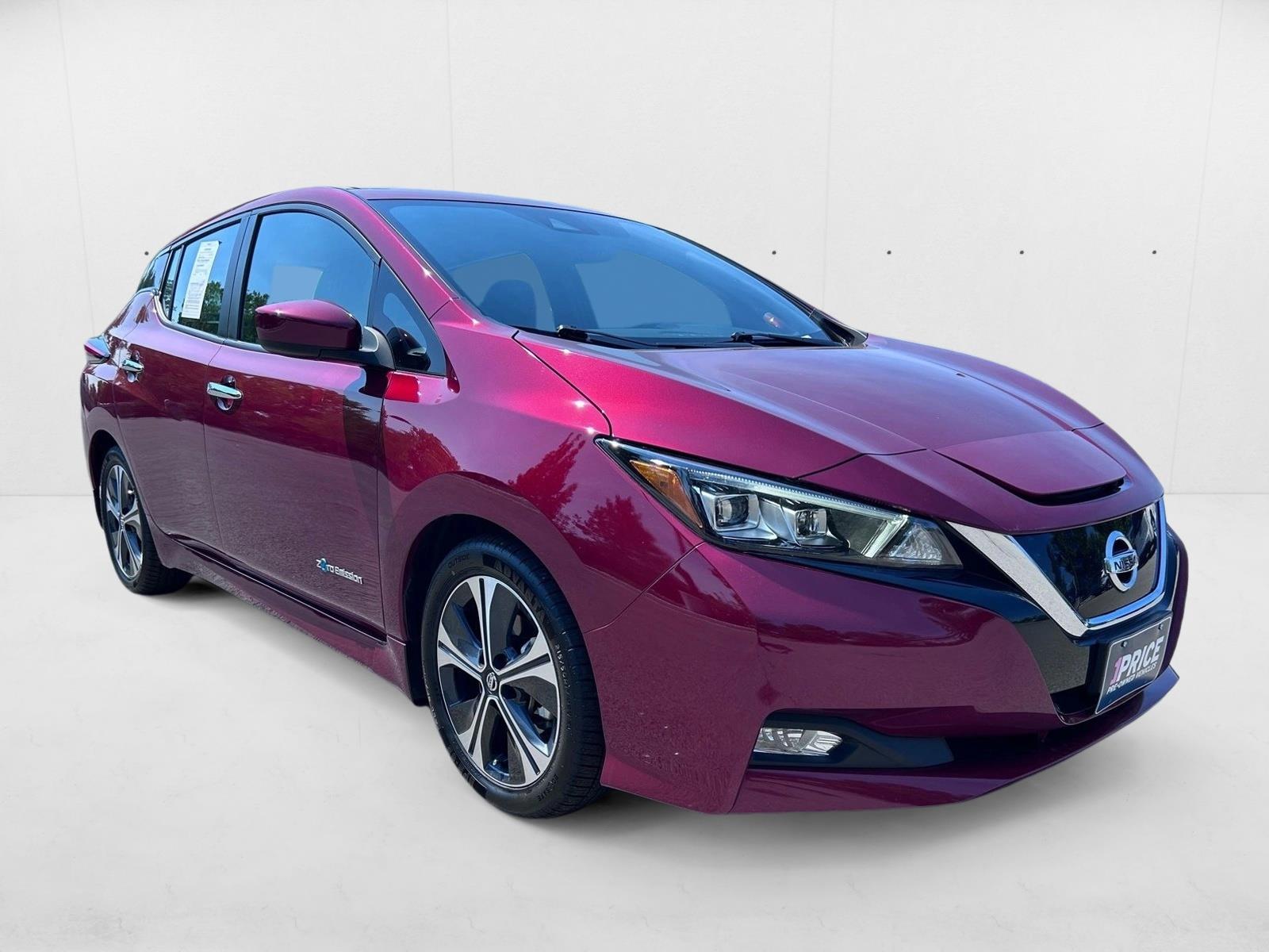2019 Nissan Leaf SV photo 3