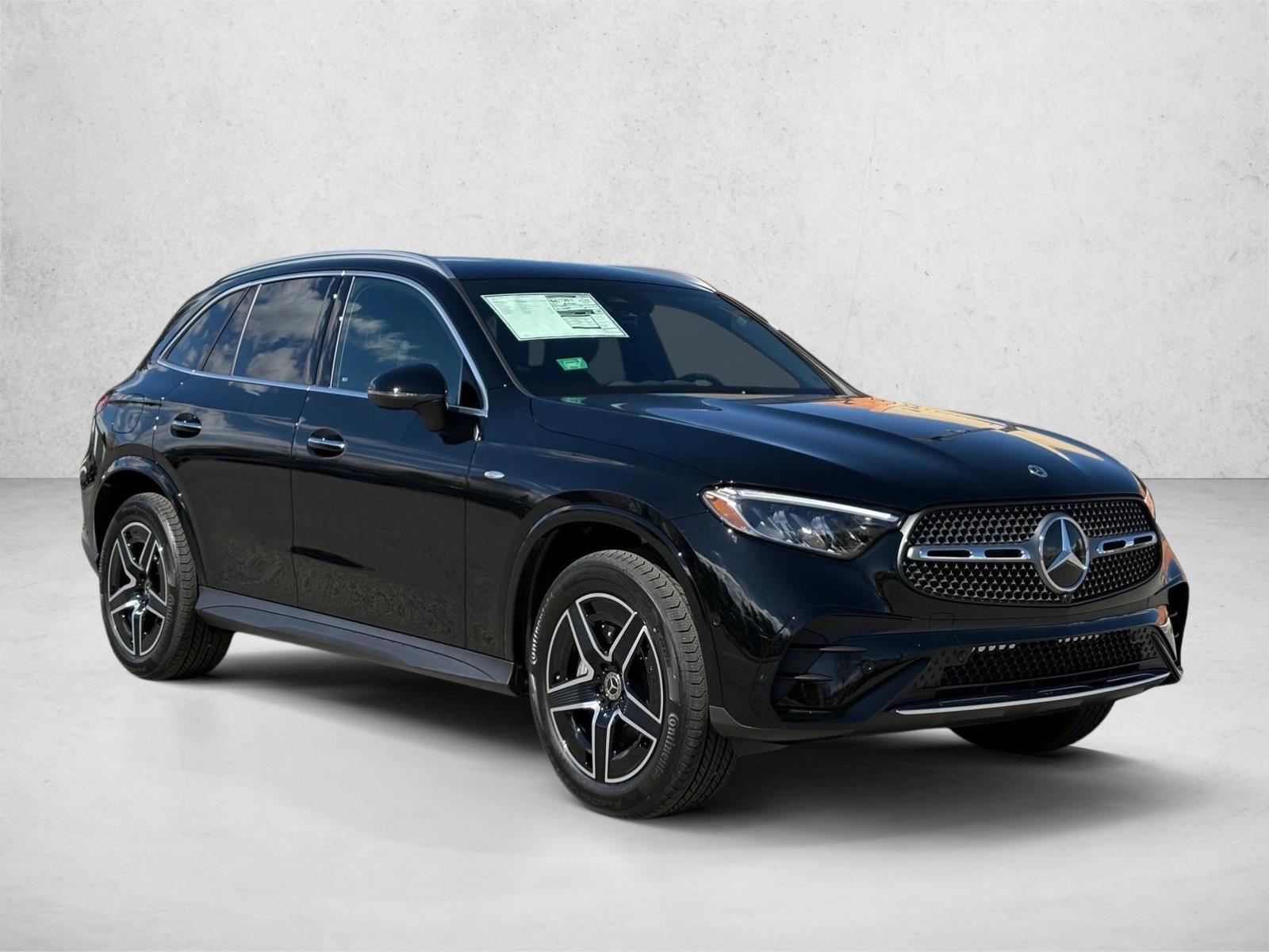 2025 Mercedes Benz GLC 350e AMG photo 3