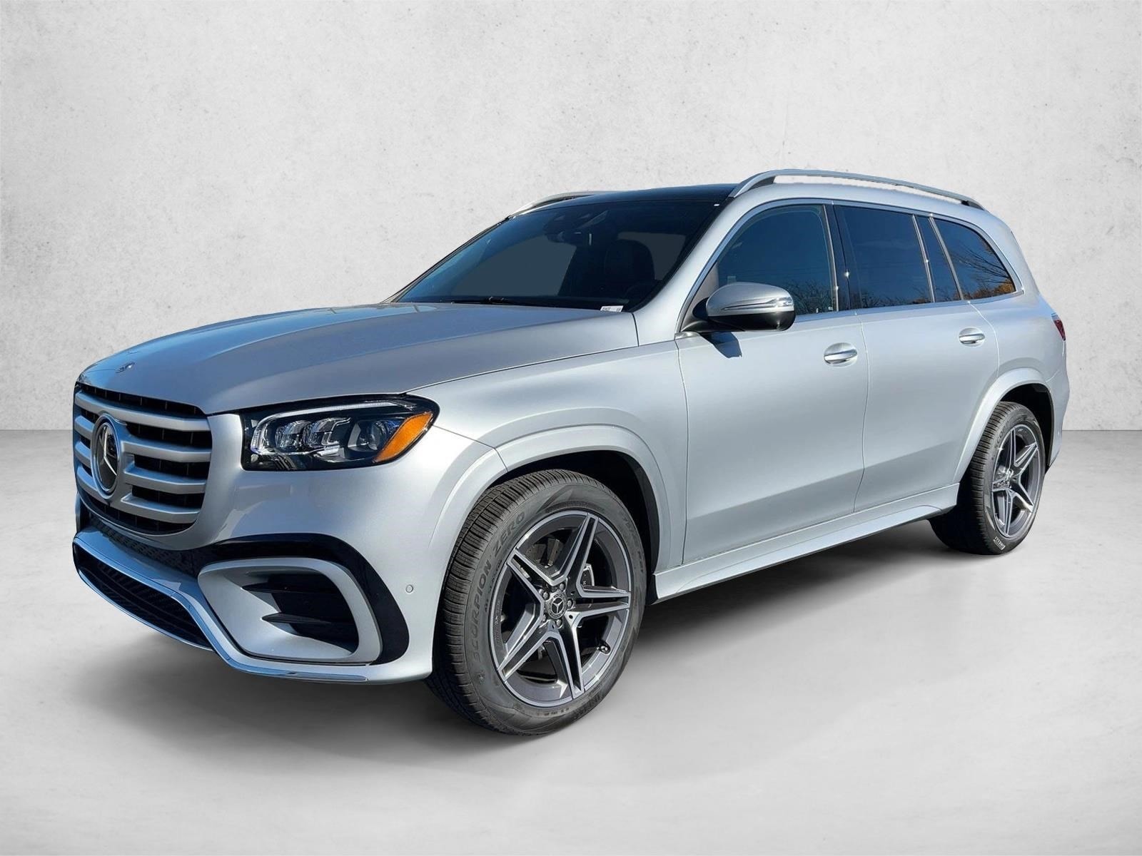2025 Mercedes-Benz GLS Base's photo