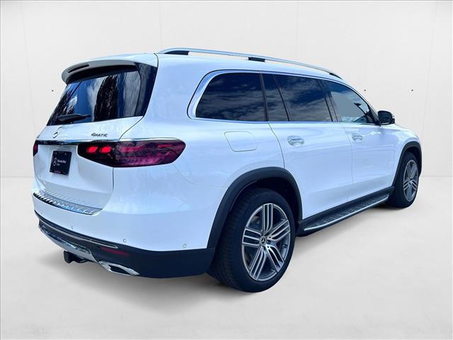 2025 Mercedes Benz GLS 450 4MATIC photo 2