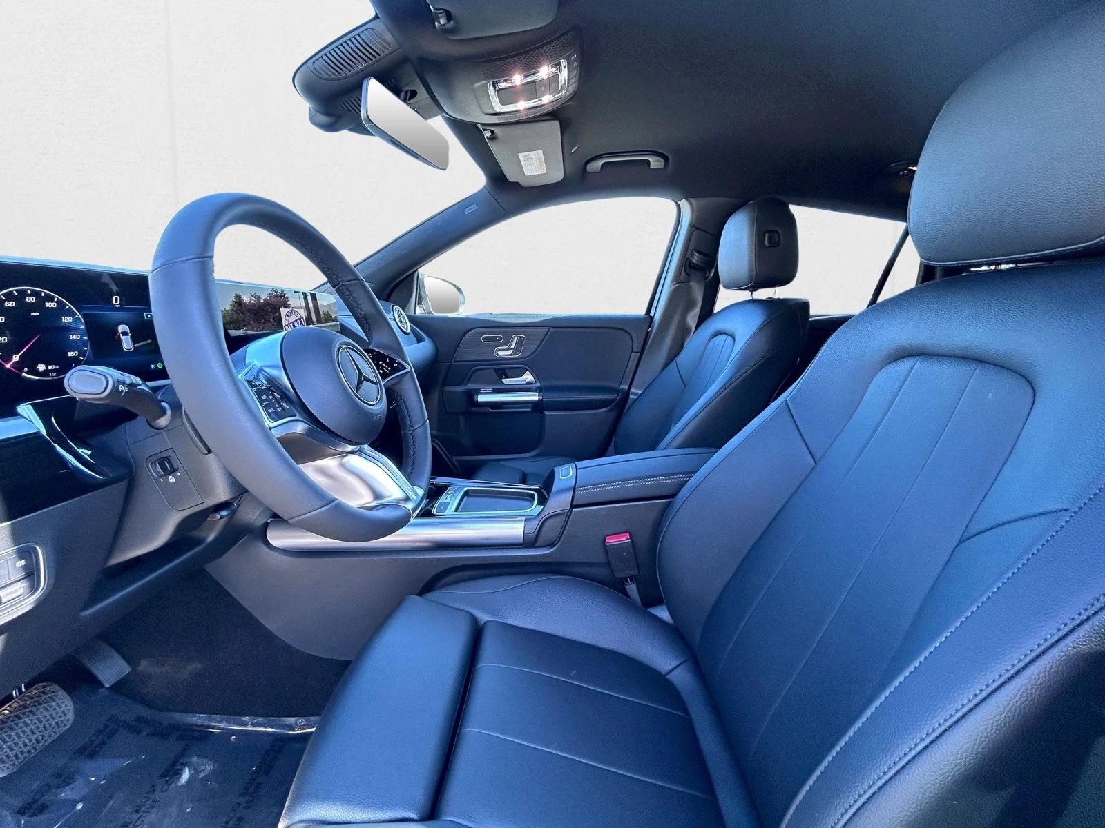 2026 Mercedes Benz GLA 250 4MATIC photo 4
