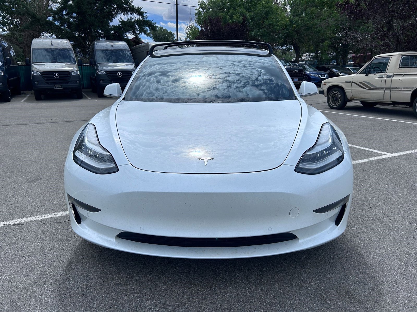2020 Tesla Model 3 Standard Range Plus photo 2