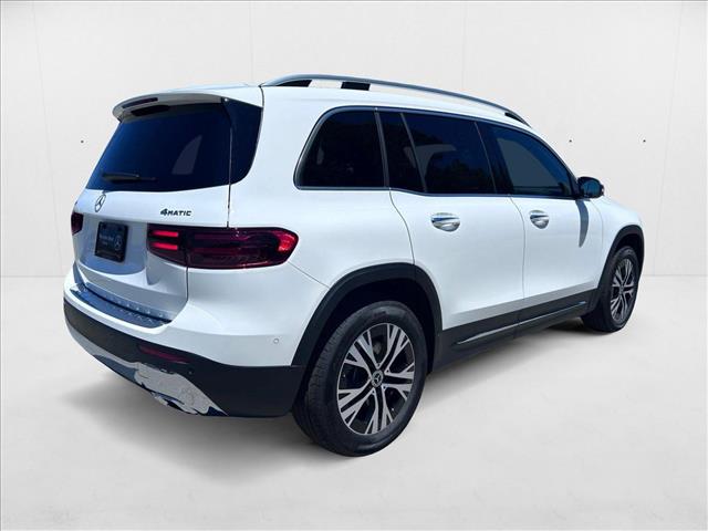 2025 Mercedes Benz GLB 250 4MATIC photo 2
