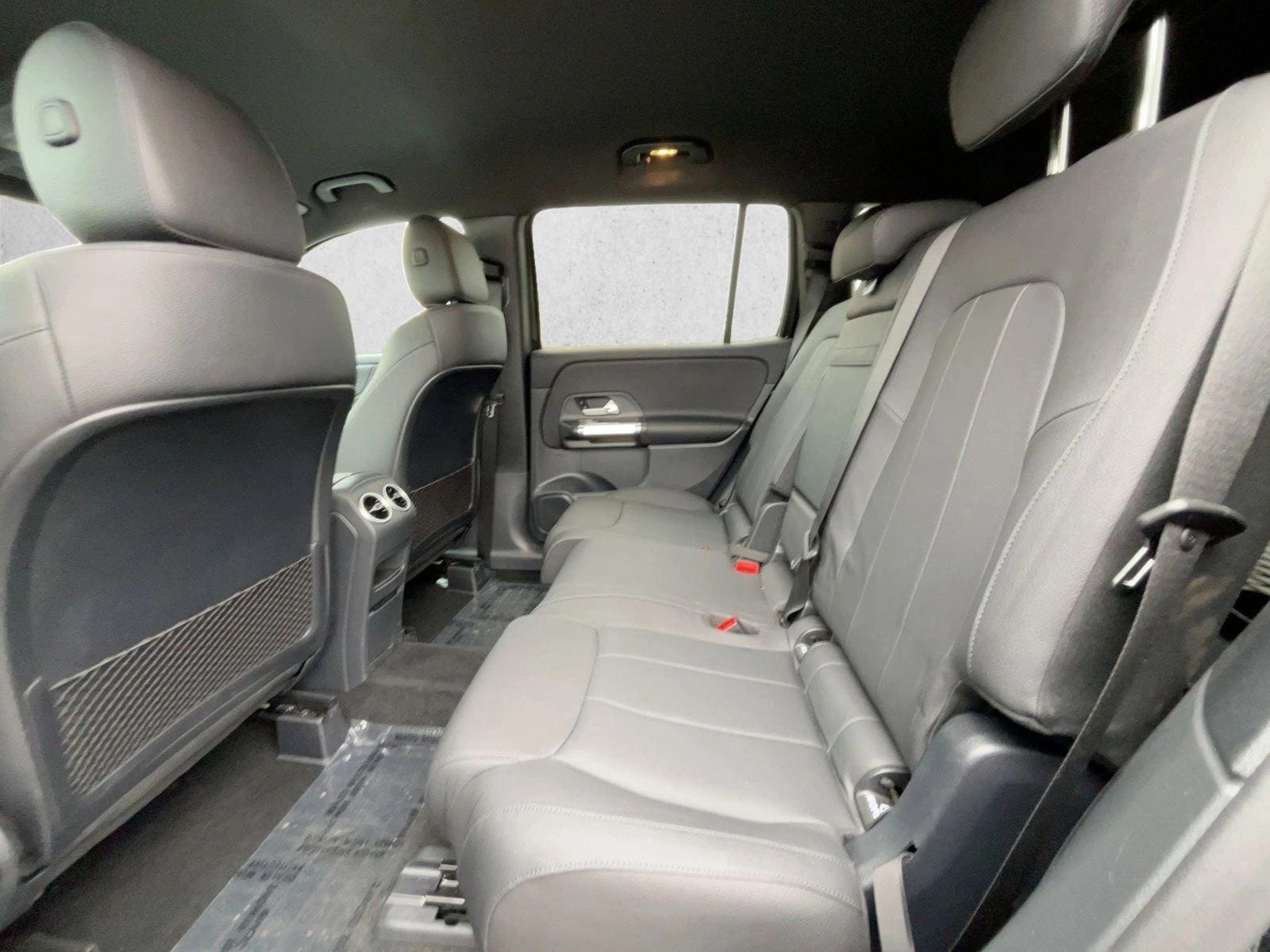 2025 Mercedes-Benz GLB Base - Photo 17