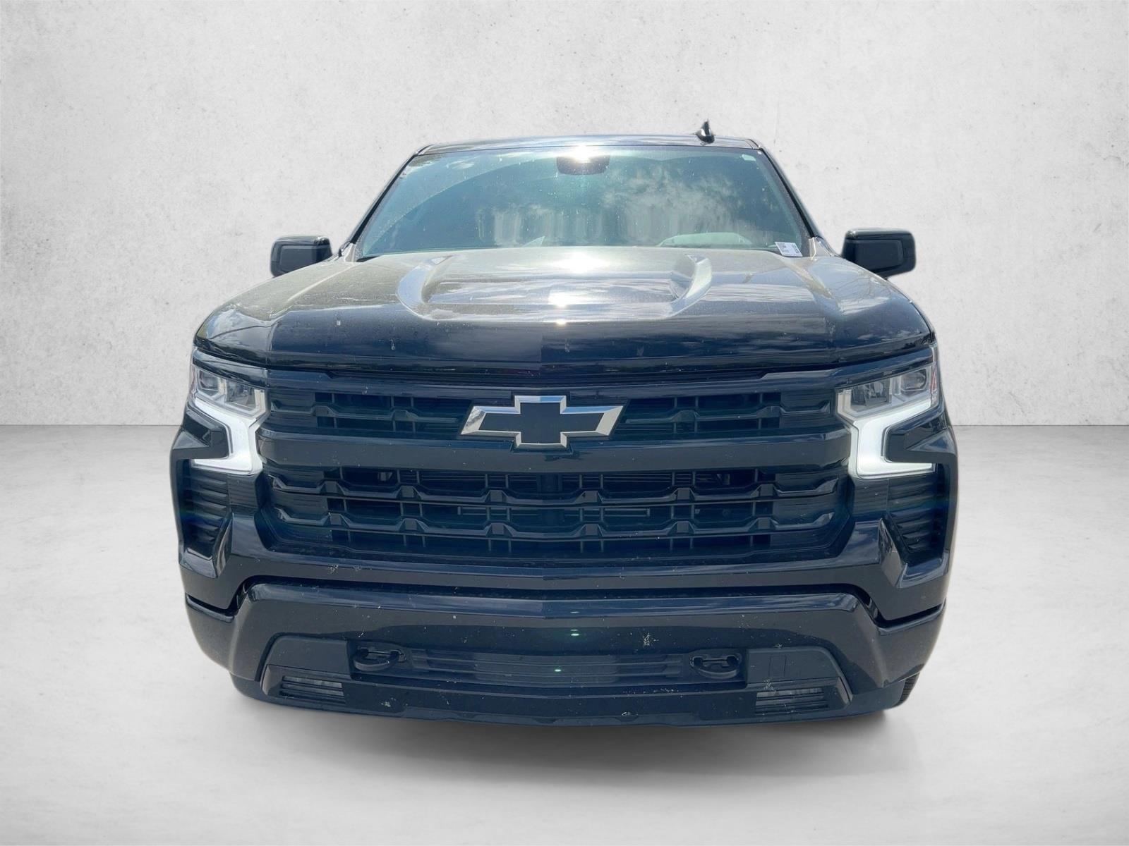 2024 Chevrolet Silverado RST photo 2