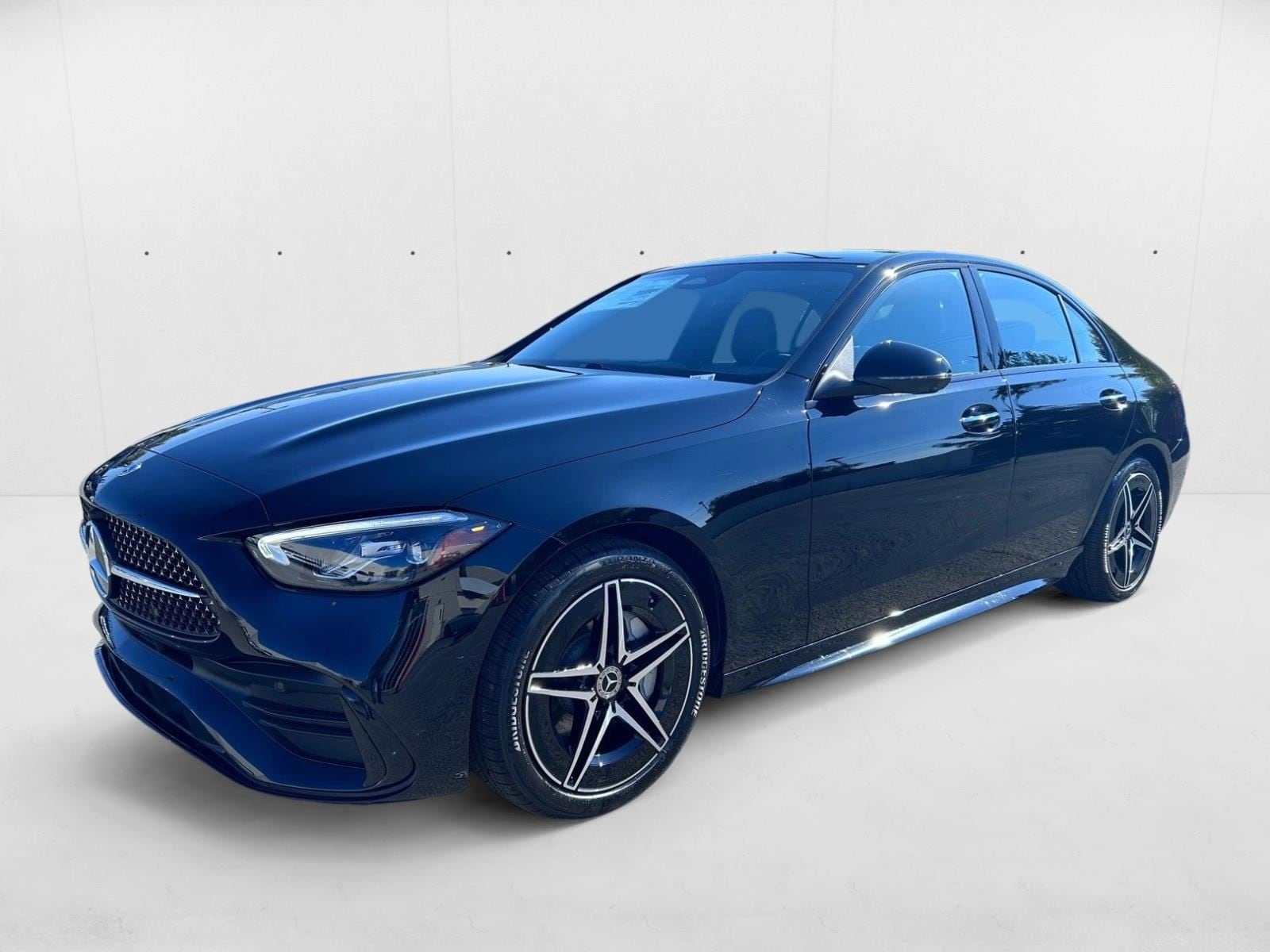 2025 Mercedes-Benz C-Class Sedan C 300's photo