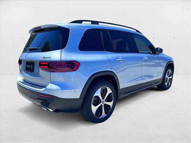 2025 Mercedes Benz GLB 250 4MATIC photo 2