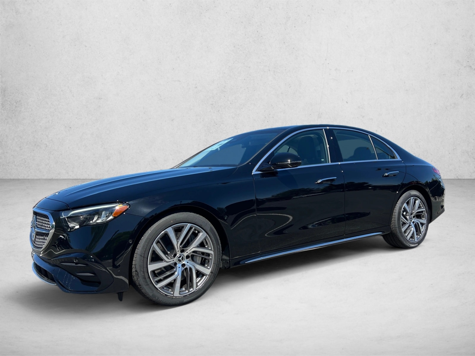 2026 Mercedes-Benz E-Class E450 4MATIC's photo