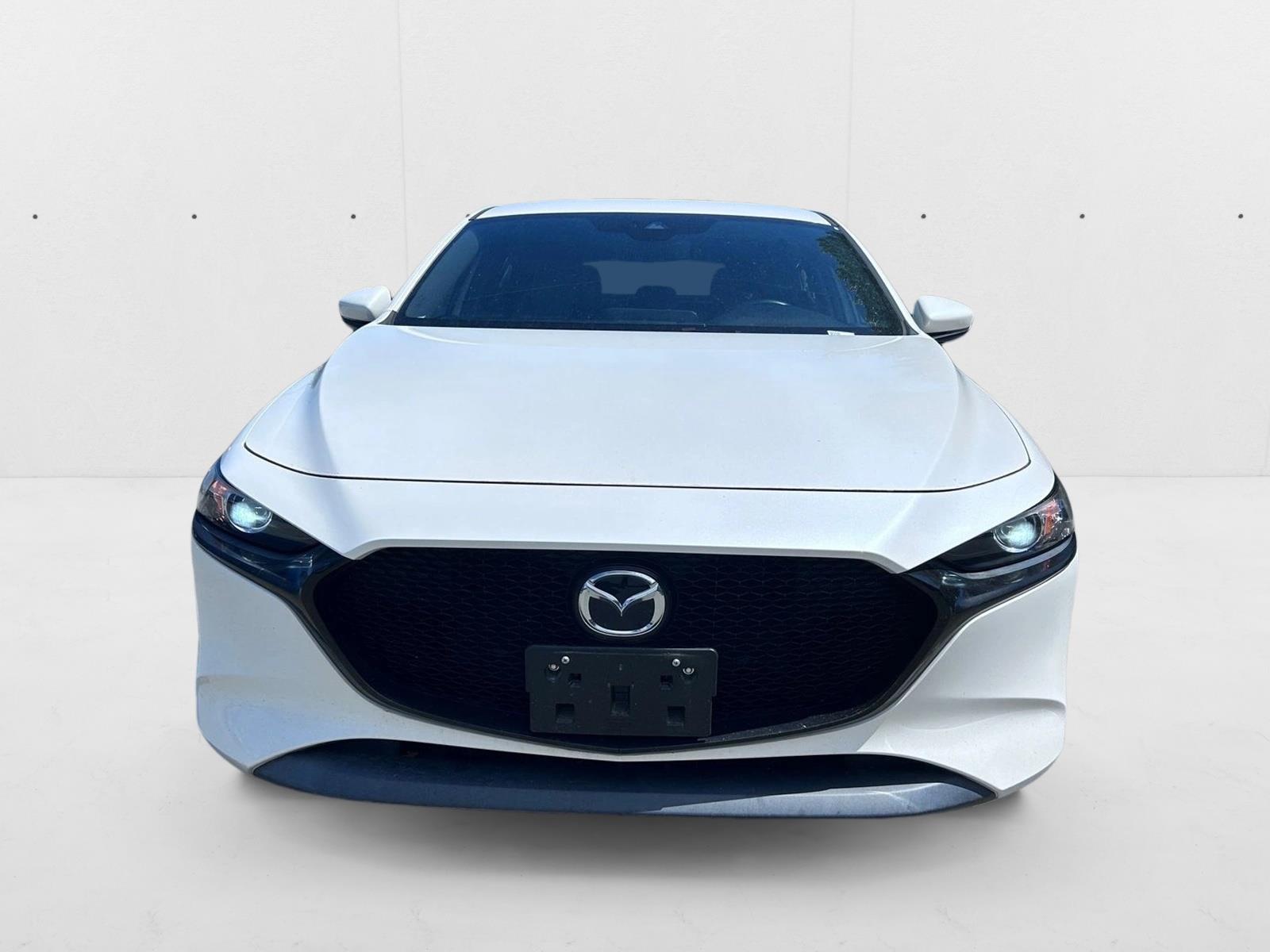 2020 Mazda Mazda3 Preferred Hatchback photo 2