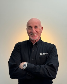 Staff member Daniel Licciardi from ID_6e2175e22e59