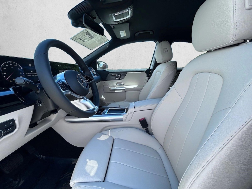 Certified 2025 Mercedes-Benz GLA 4MATIC SUV