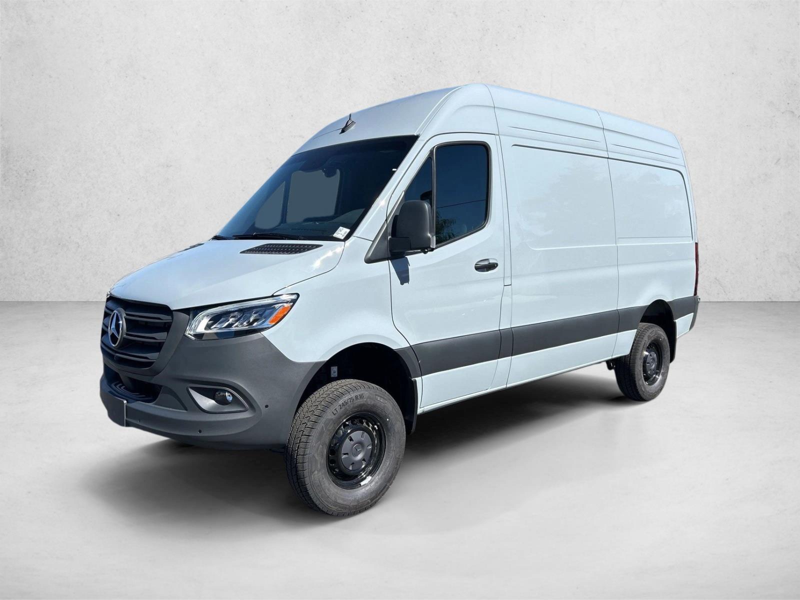 2026 Mercedes-Benz Sprinter 2500 144 WB HO AWD's photo
