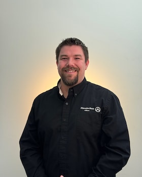 Staff member Scott Ratfield from ID_d54112d7b384