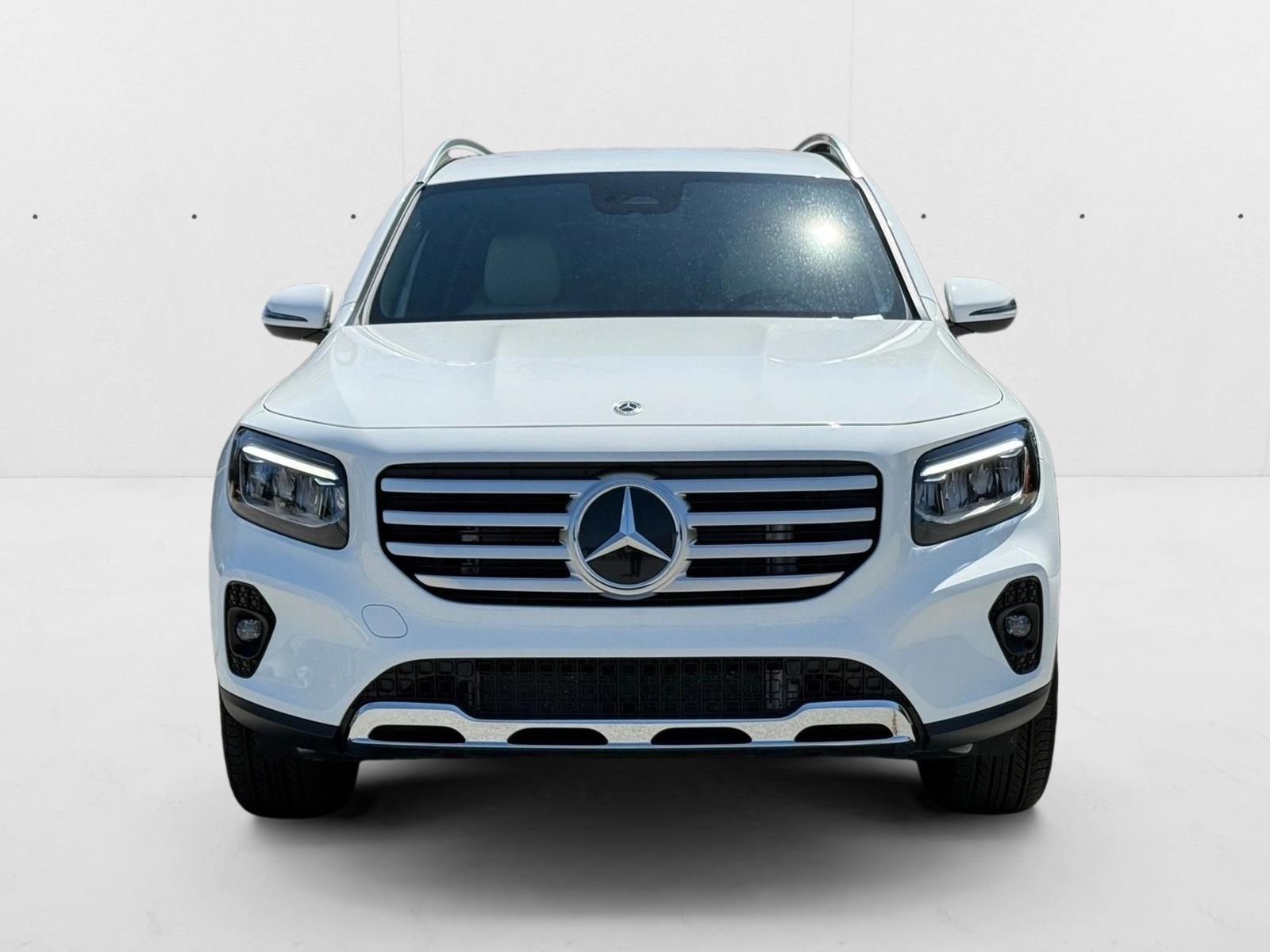 2025 Mercedes Benz GLB 250 4MATIC photo 2