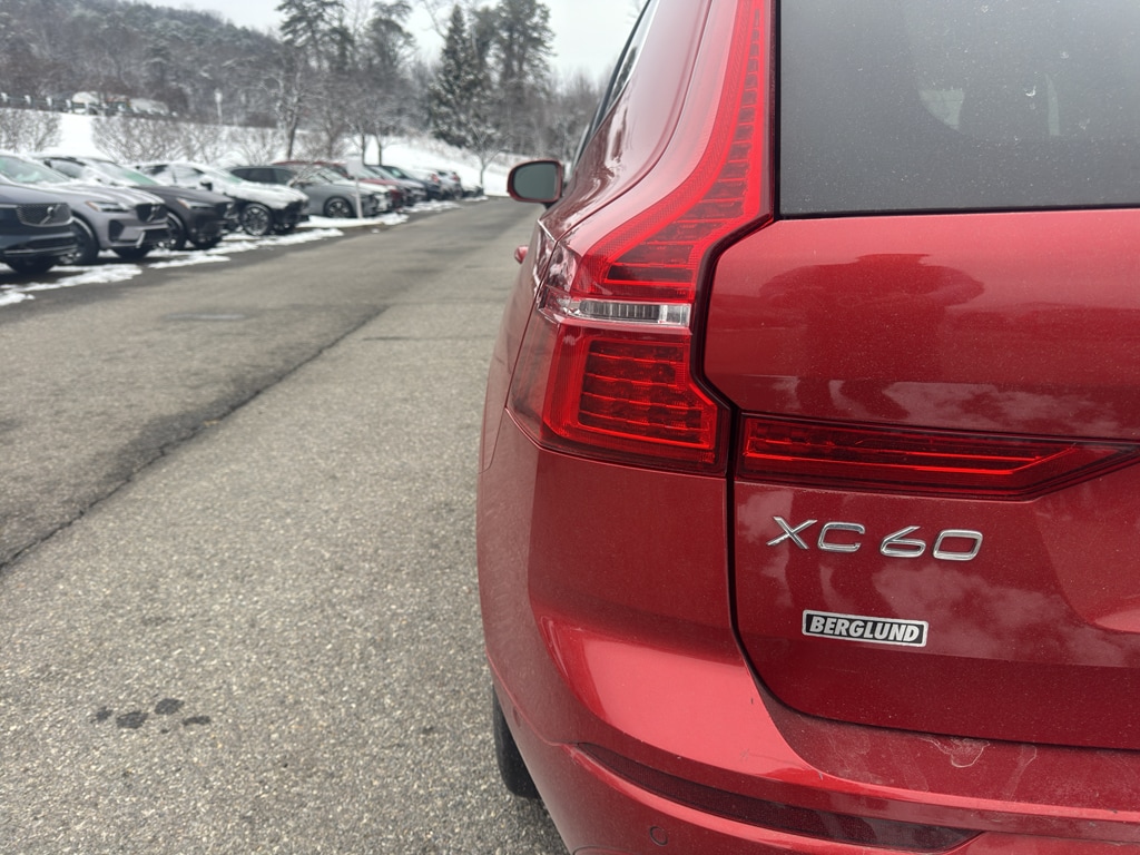 Used 2022 Volvo XC60 eAWD Inscription Sport Utility