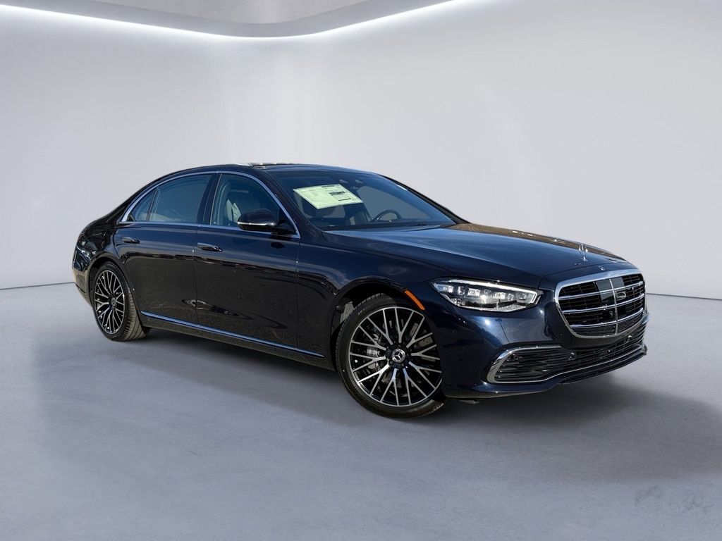 2026 Mercedes Benz S 580 4MATIC photo 2