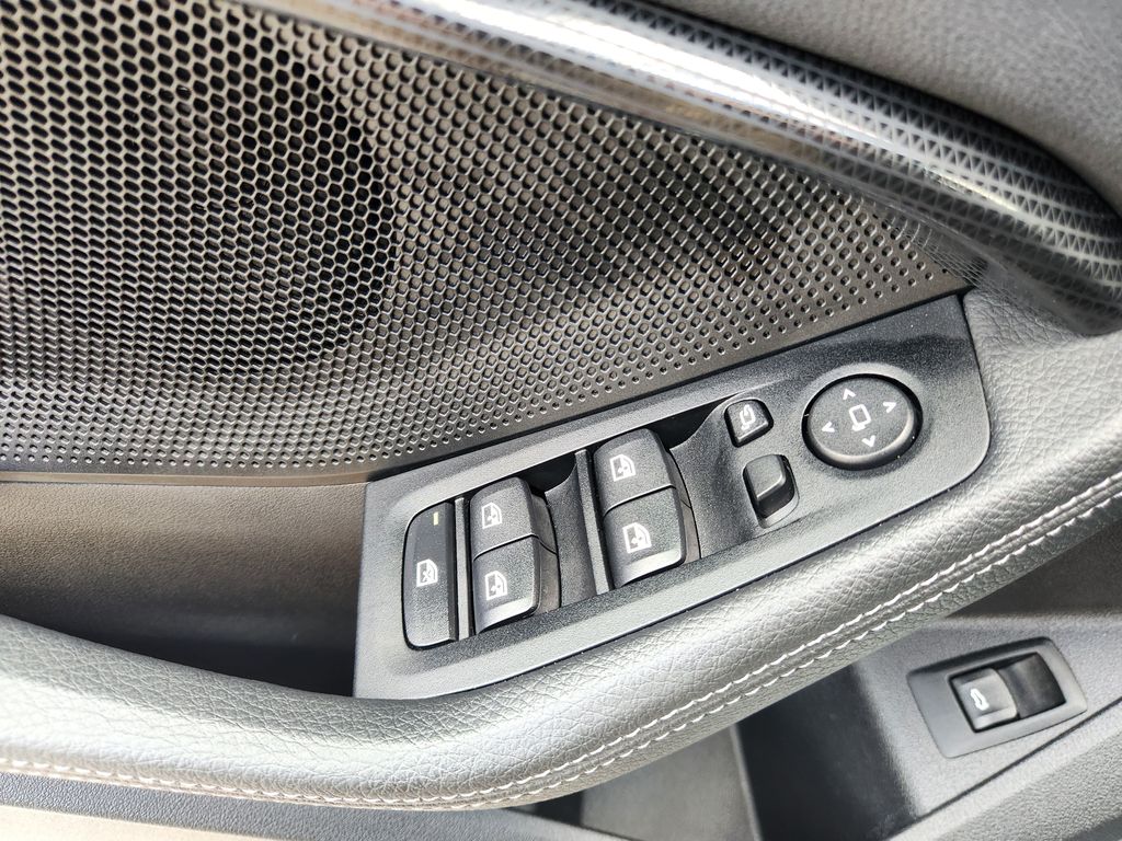 2024 BMW 2 Series M235i - Photo 17