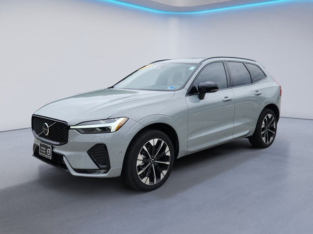 2026 Volvo XC60 Plus - Photo 7