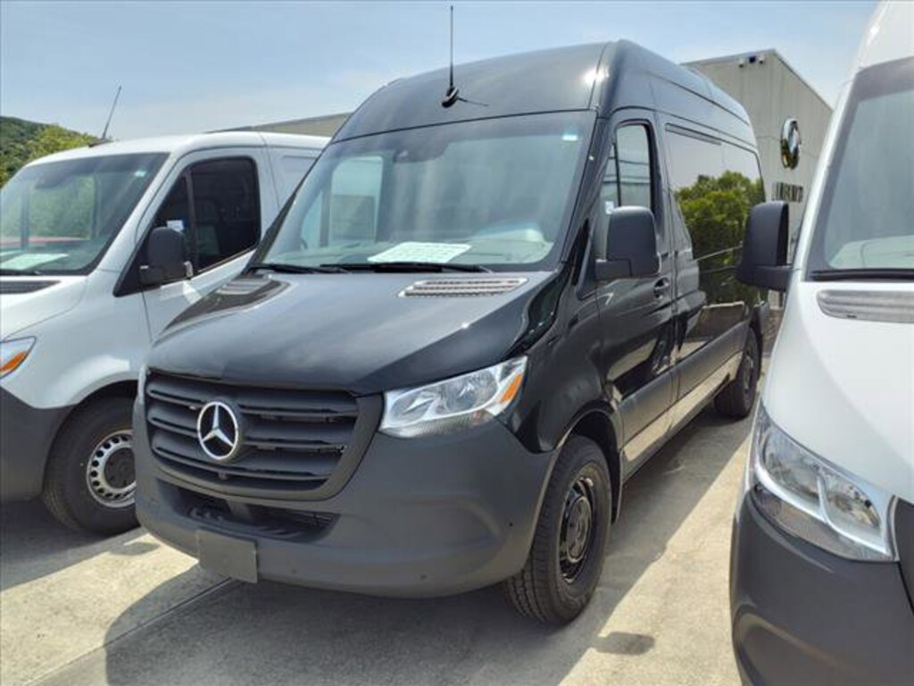 New 2023 Mercedes-Benz Sprinter Passenger Van 144 WB Standard Roof Passenger 2500 Standard Roof I4 Gas 144 RWD
