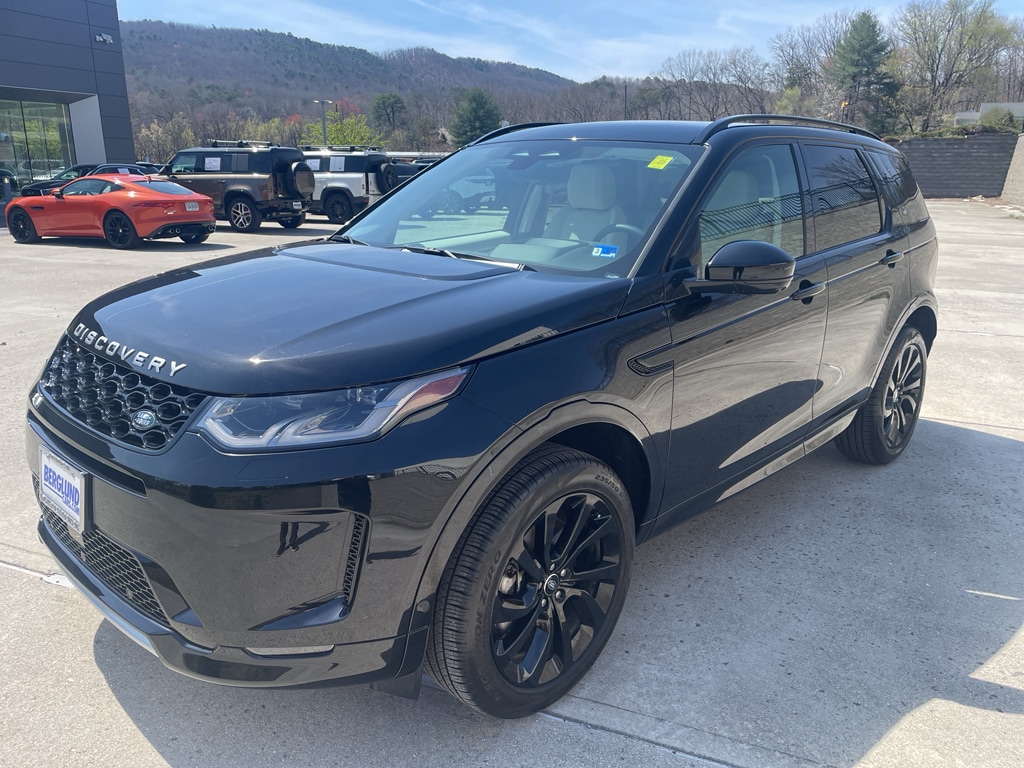 2025 Land Rover Discovery Sport S