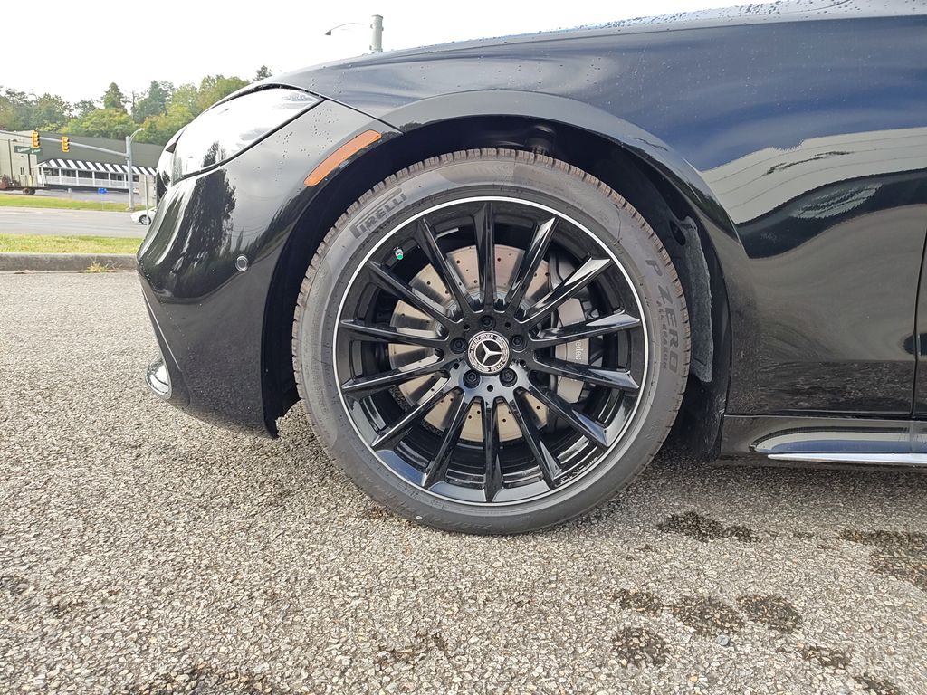 2026 Mercedes Benz S 580 4MATIC photo 4