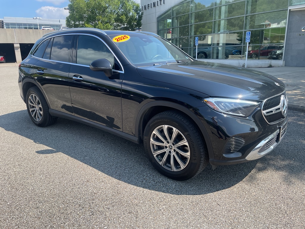 2025 Mercedes-Benz GLC