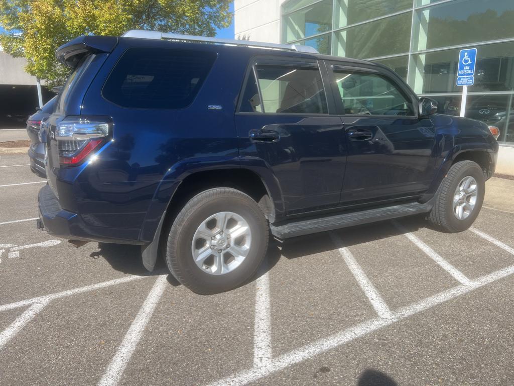 2018 Toyota 4Runner SR5 Premium photo 4
