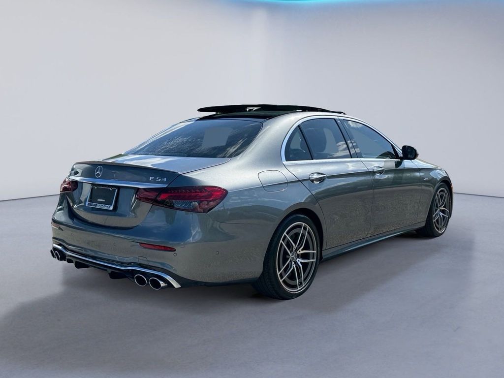 2022 Mercedes Benz E 53 4MATIC photo 3