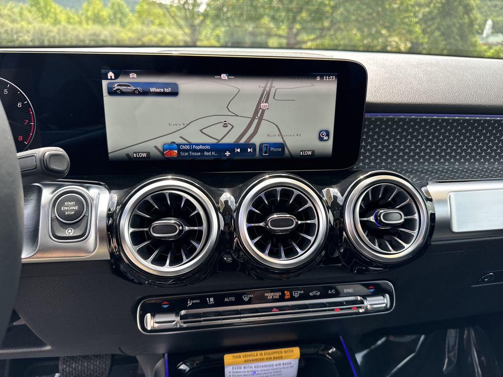 2025 Mercedes-Benz GLB Base - Photo 23