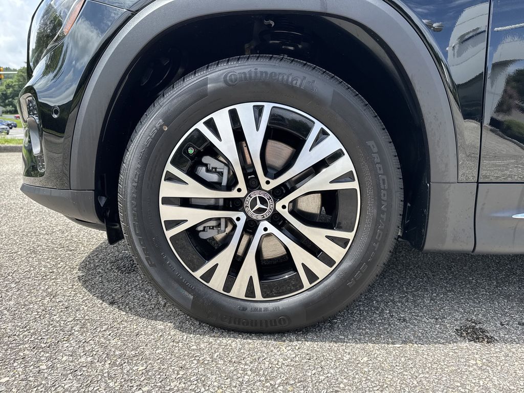 2025 Mercedes-Benz GLB Base - Photo 8