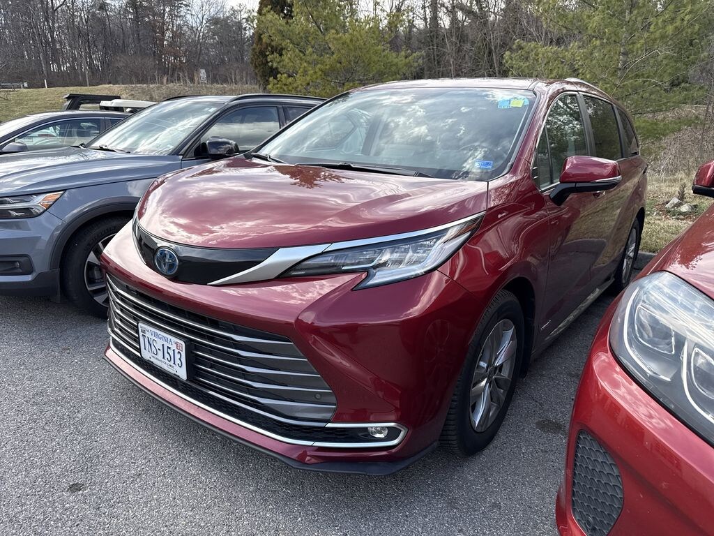 Used 2021 Toyota Sienna Limited 7 Passenger Passenger Van