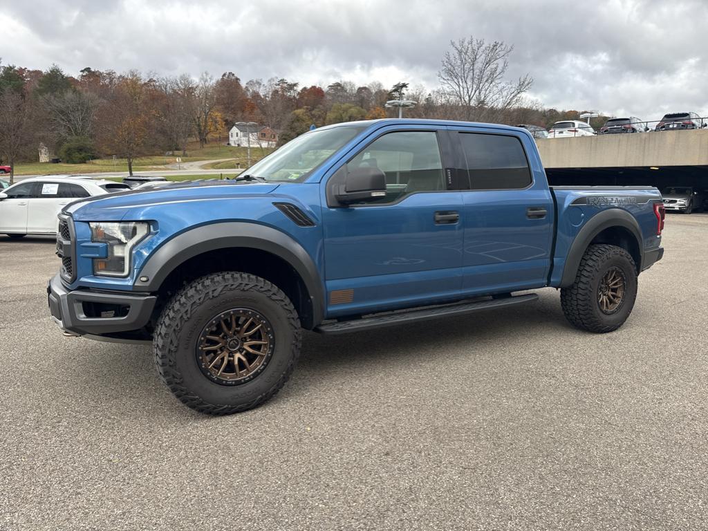 2019 Ford F-150 Raptor photo 2