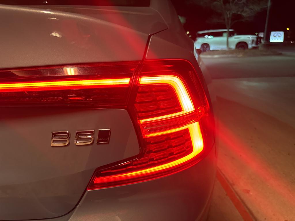 2024 Volvo S60 B5 Plus photo 3