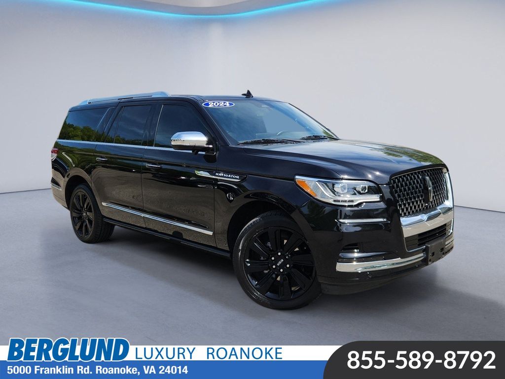 2024 Lincoln Navigator Black Label L 4WD's photo