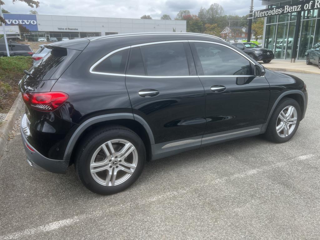 2022 Mercedes Benz GLA 250 4MATIC photo 4