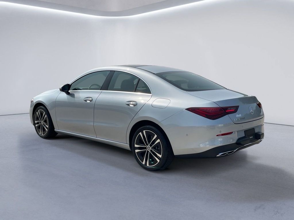 2025 Mercedes Benz CLA 250 4MATIC photo 4