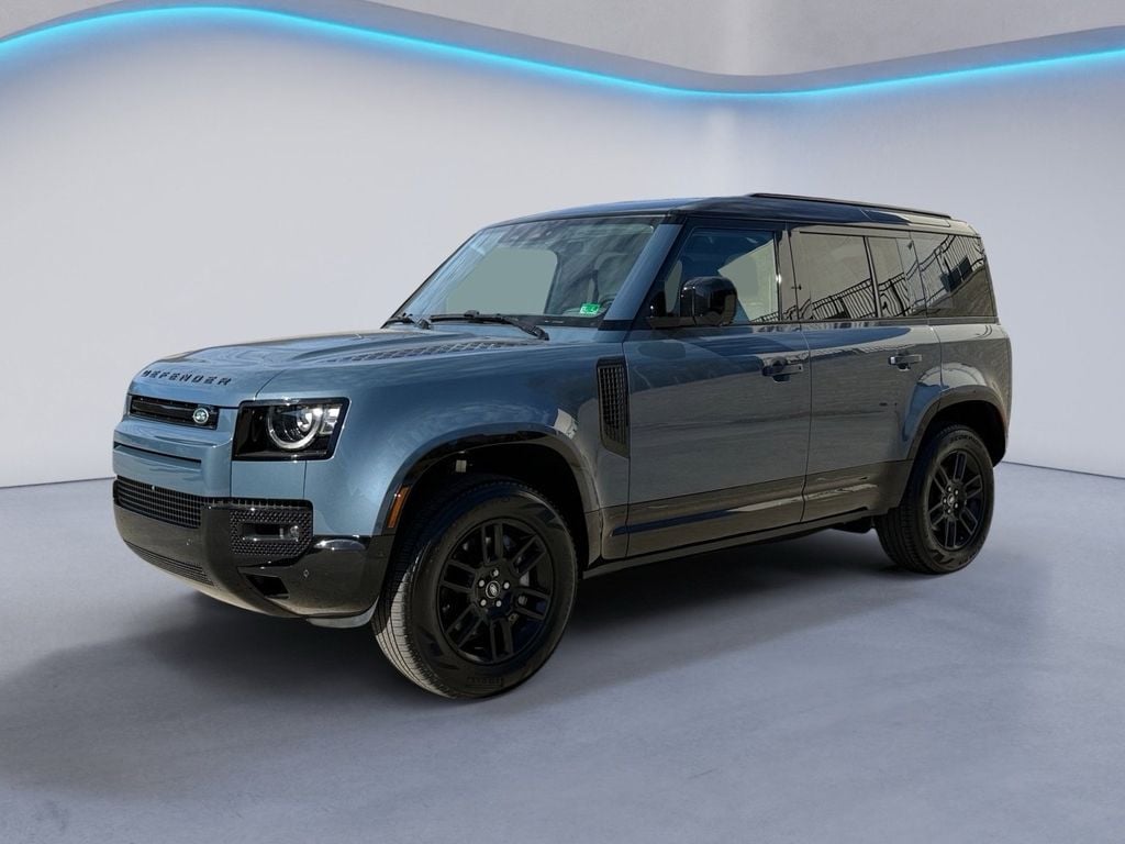 2025 Land Rover Defender X-Dynamic SE's photo