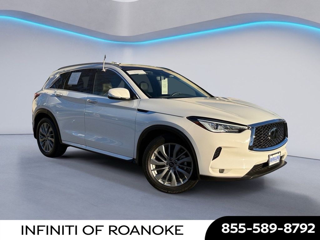 2023 INFINITI QX50 Luxe's photo
