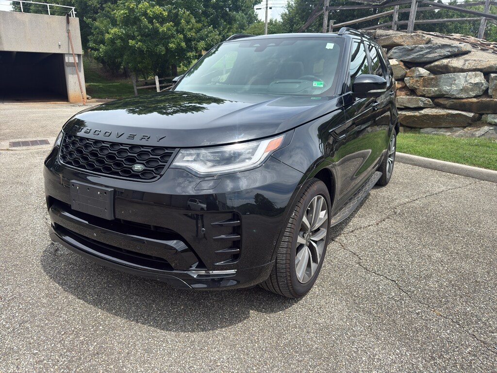 Used 2025 Land Rover Discovery P360 Dynamic SE Sport Utility