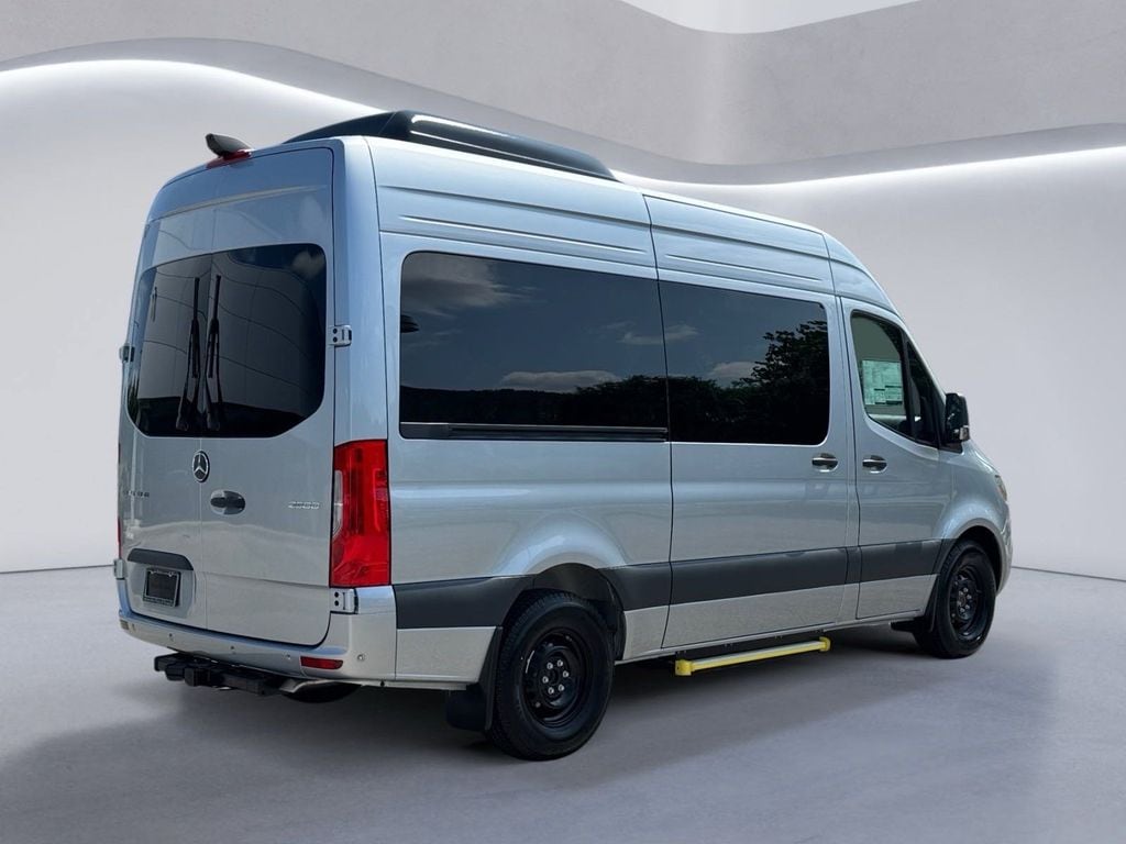 New 2025 Mercedes-Benz Sprinter 2500 Standard Roof 4-Cyl Diesel Van; Passenger