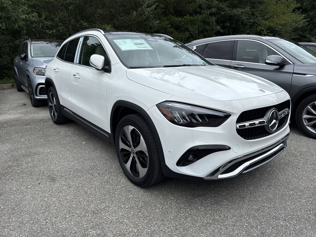 2026 Mercedes Benz GLA 250 4MATIC photo 2