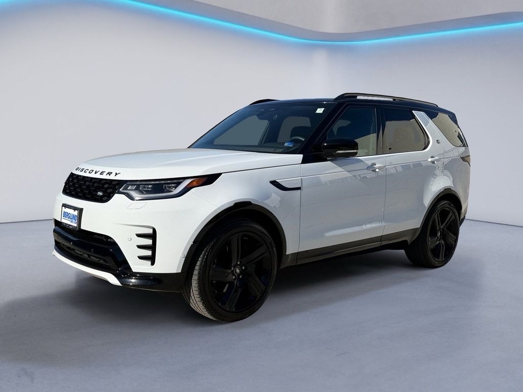 Used 2024 Land Rover Discovery P360 Dynamic SE Sport Utility