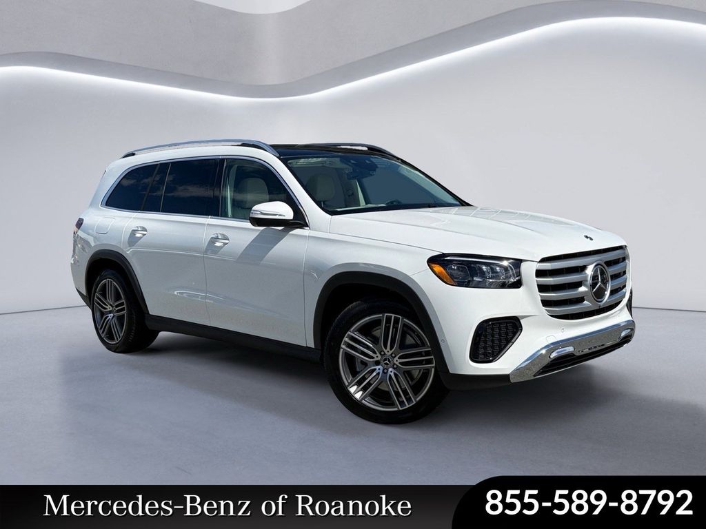 2026 Mercedes-Benz GLS Base's photo