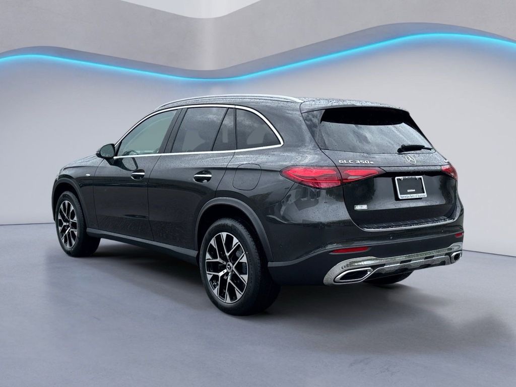 2025 Mercedes Benz GLC 350e 4MATIC photo 4