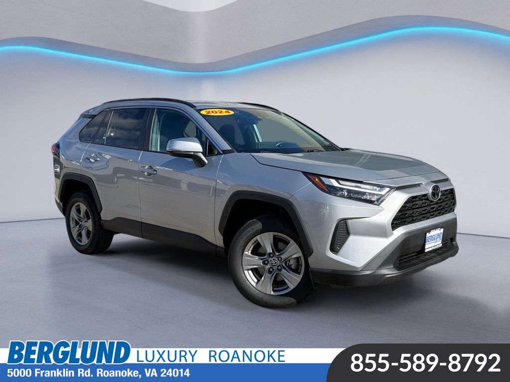 2024 Toyota RAV4 XLE