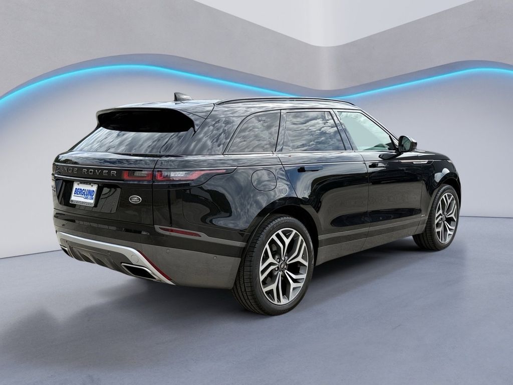 2019 Land Rover Range Rover Velar SE photo 3