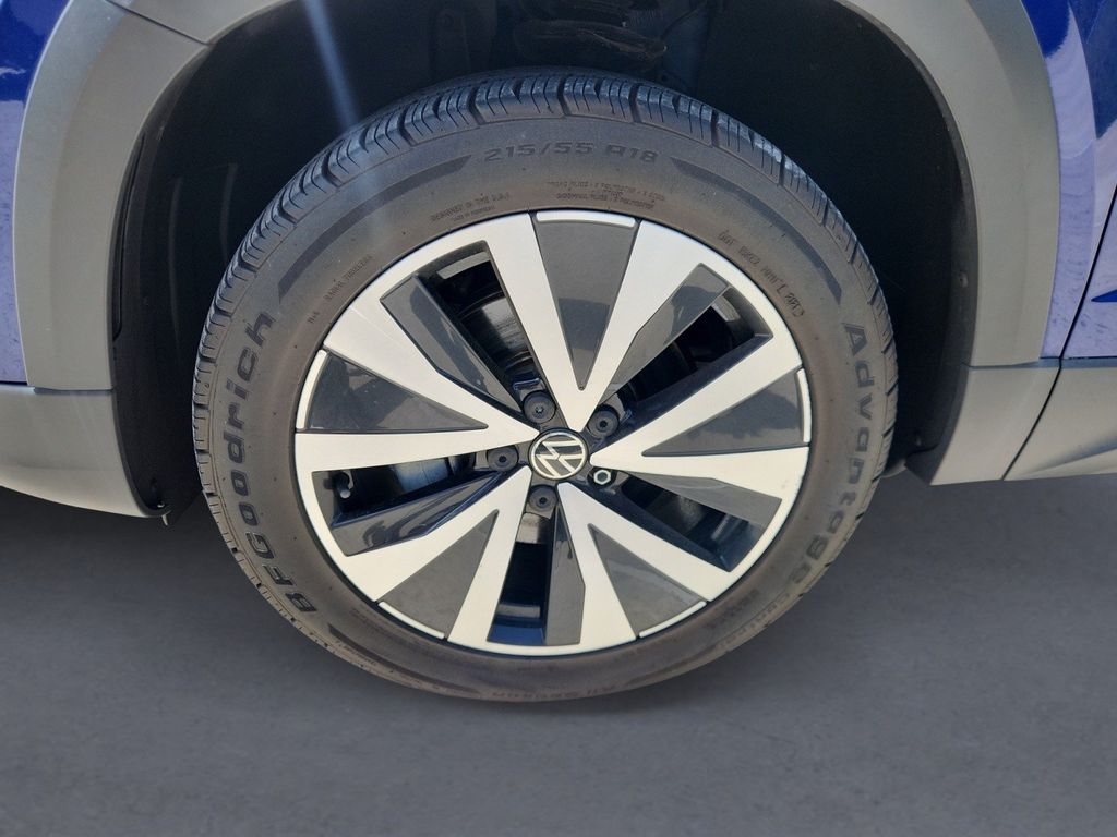 2022 Volkswagen Taos SE - Photo 8