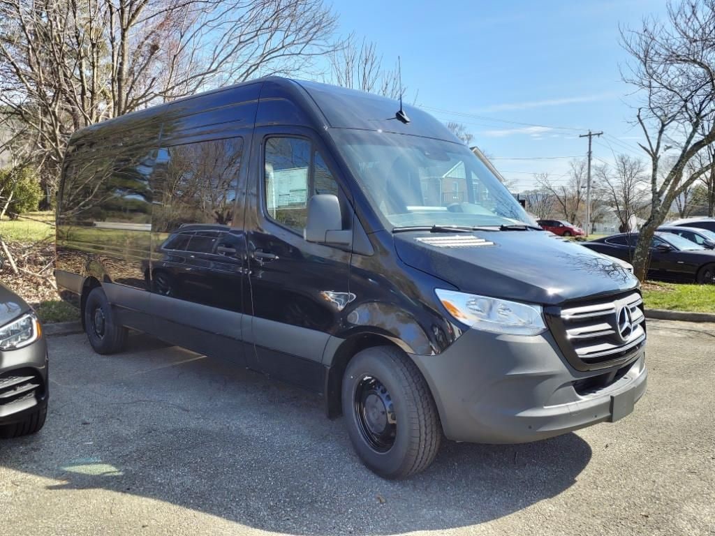 New 2024 MercedesBenz Sprinter 2500 High Roof 4Cyl Diesel HO Cargo