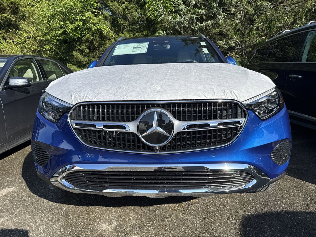 2025 Mercedes Benz GLC 350e 4MATIC photo 4