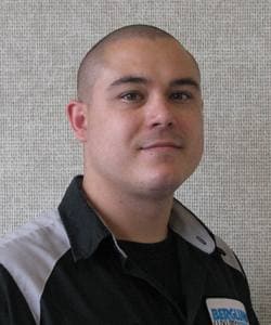 Staff member Erich Coors - Mercedes-Benz technician from c7cf5140b96e